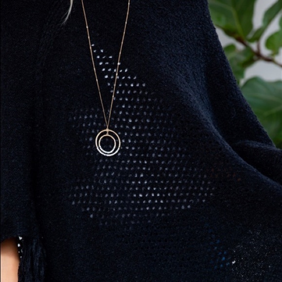 BLACK SOFT FRAYED KNIT SWEATER FRINGE PONCHO - Picture 3 of 4